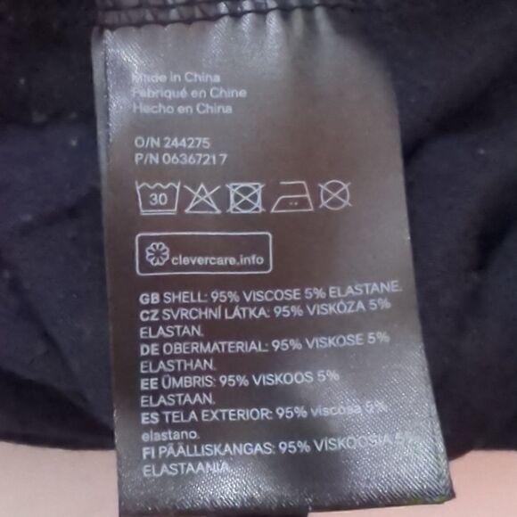 H&M Long Sleeve Black and White Blouse - Picture 6 of 6